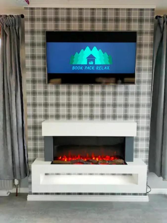 4 Bed Luxury Lodge With Hot Tub Near Lake District Warton Екстер'єр фото