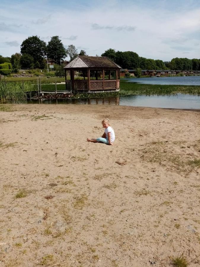 4 Bed Luxury Lodge With Hot Tub Near Lake District Warton Екстер'єр фото