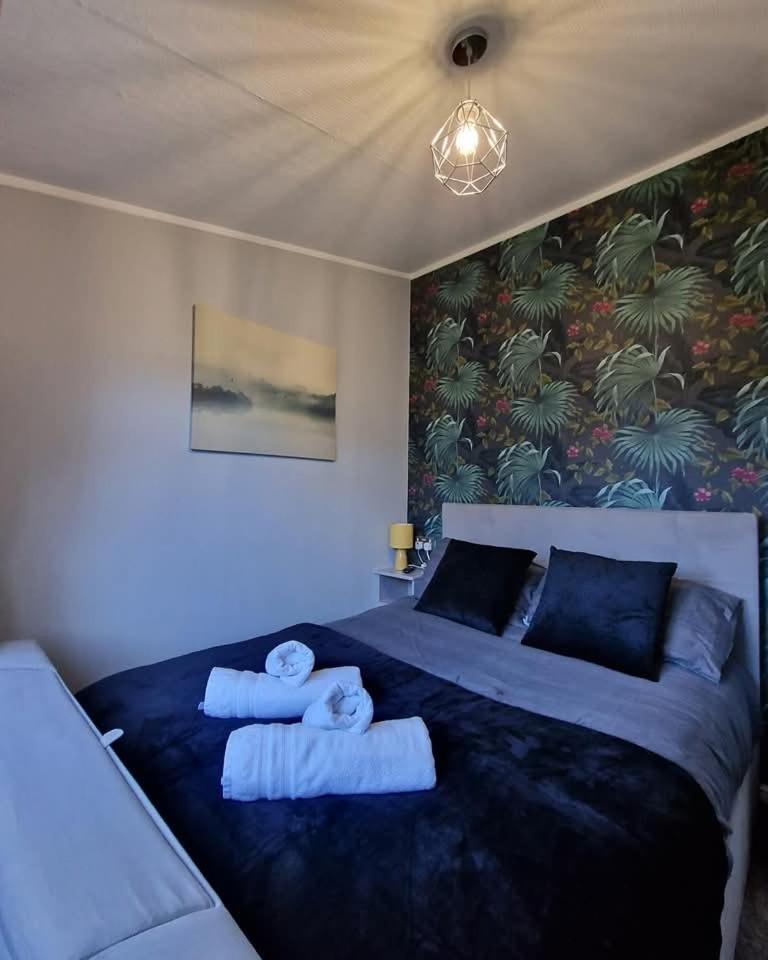 4 Bed Luxury Lodge With Hot Tub Near Lake District Warton Екстер'єр фото